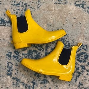 Rain boots
